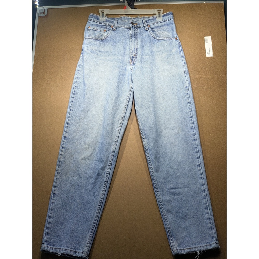 Vintage Levis 560 Loose Fit Tapered Leg Jeans Light Wash Made in USA 32x30